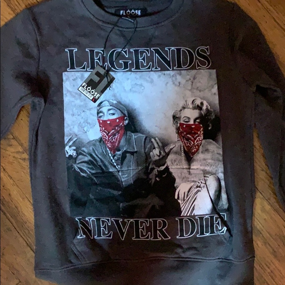 Crew neck